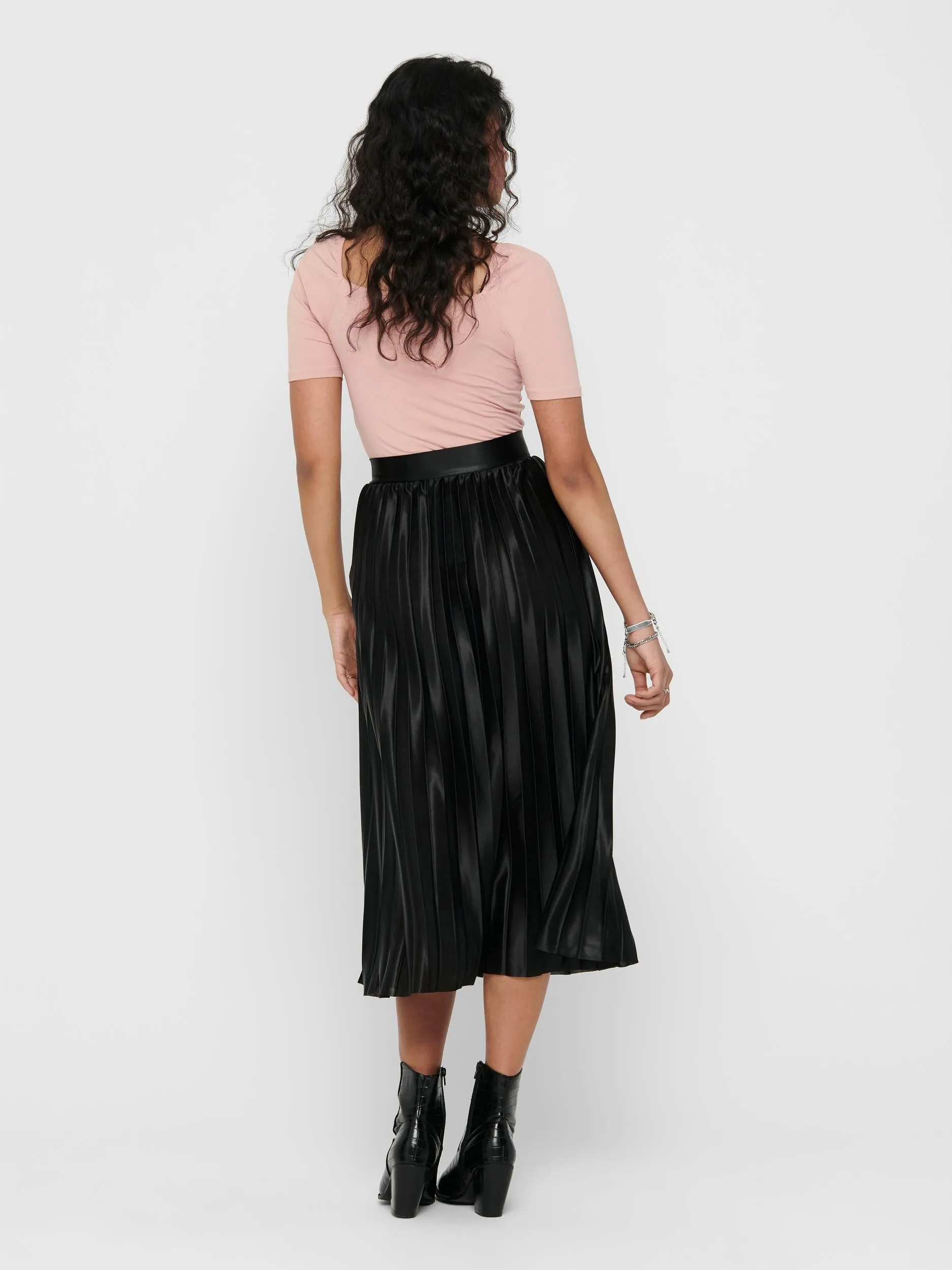 Hailey Pleated Skirt - Black