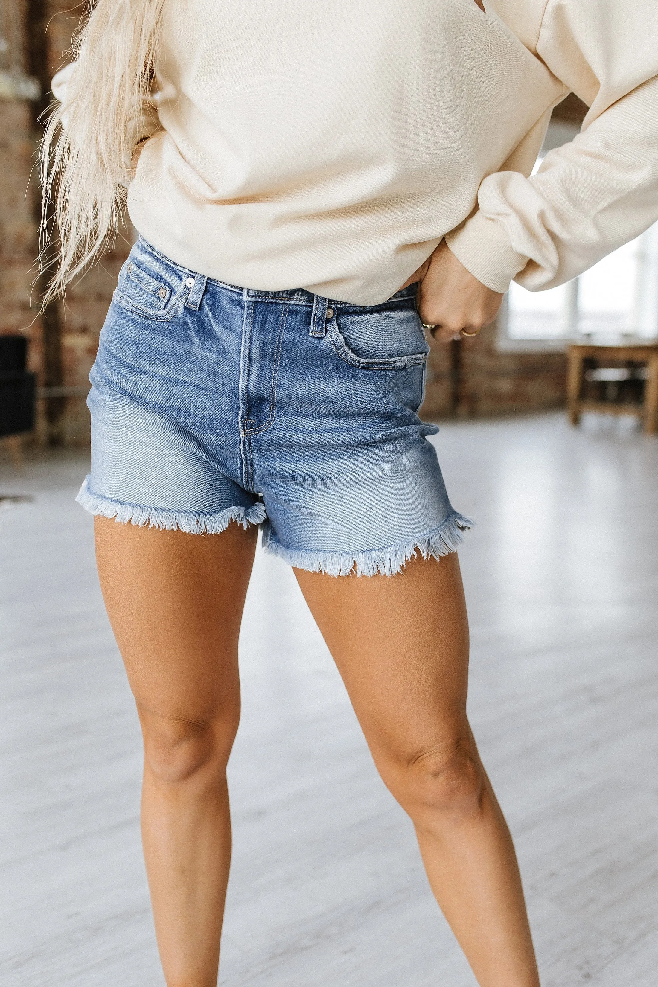 SALE - Sampson Mid Rise Denim Shorts | Size Large