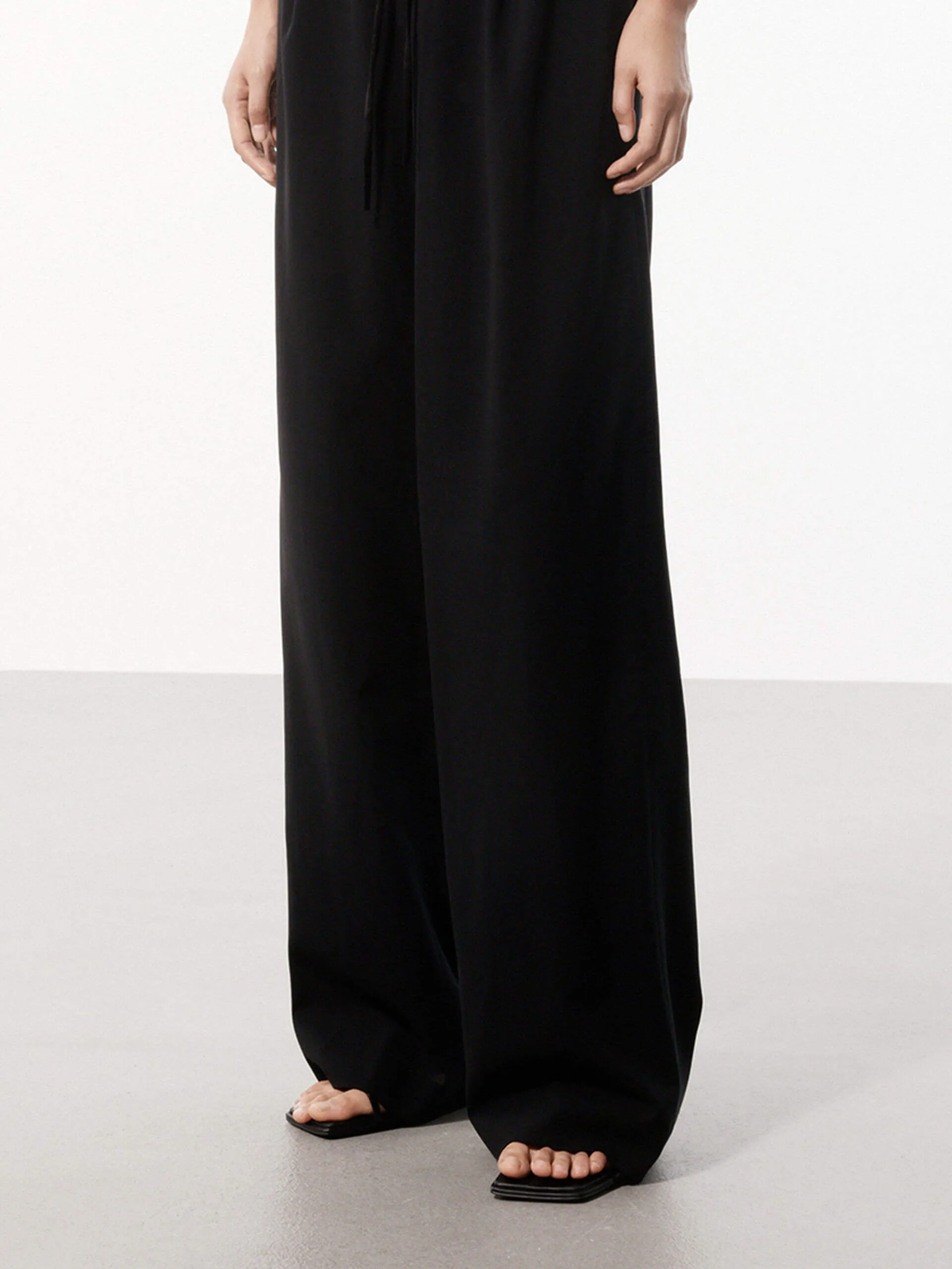 Tailored Wide Leg Pants